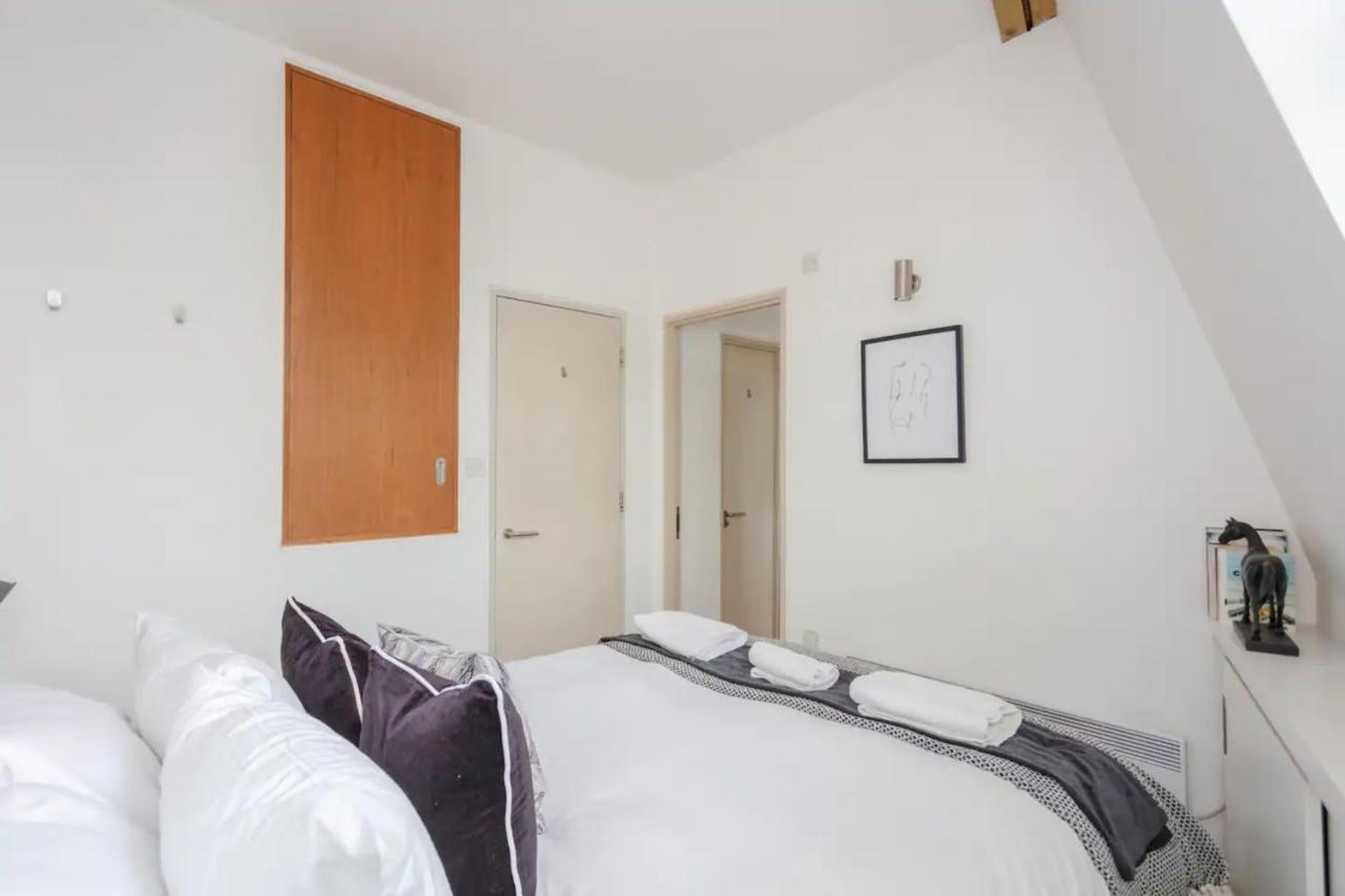 Stylish 1 Bedroom Apartment Near Northcote Road ลอนดอน ภายนอก รูปภาพ