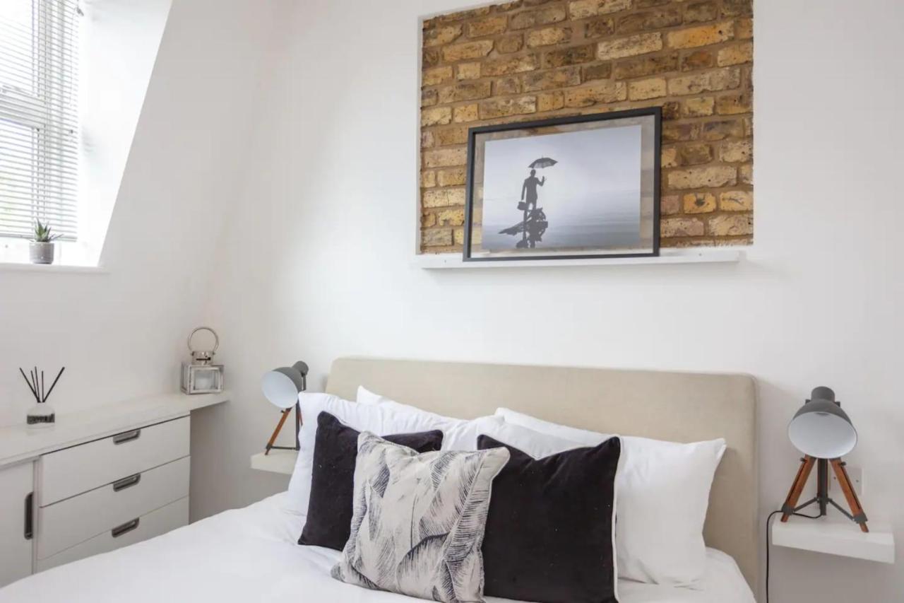 Stylish 1 Bedroom Apartment Near Northcote Road ลอนดอน ภายนอก รูปภาพ